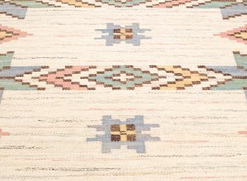 Märta Måås-Fjetterström, matta, "Vit botten", rölakan, ca 296,5 x 220,5-222,5 cm, signerad AB MMF.