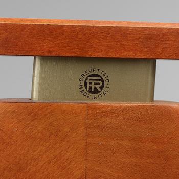 HERRBETJÄNT, Fr, Italien, 1900-talets andra hälft.