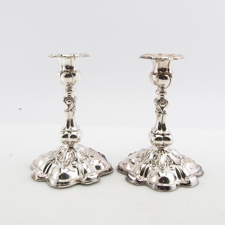 Ljusstakar 2+1 st Rokoko-stil 1900-tal nysilver.