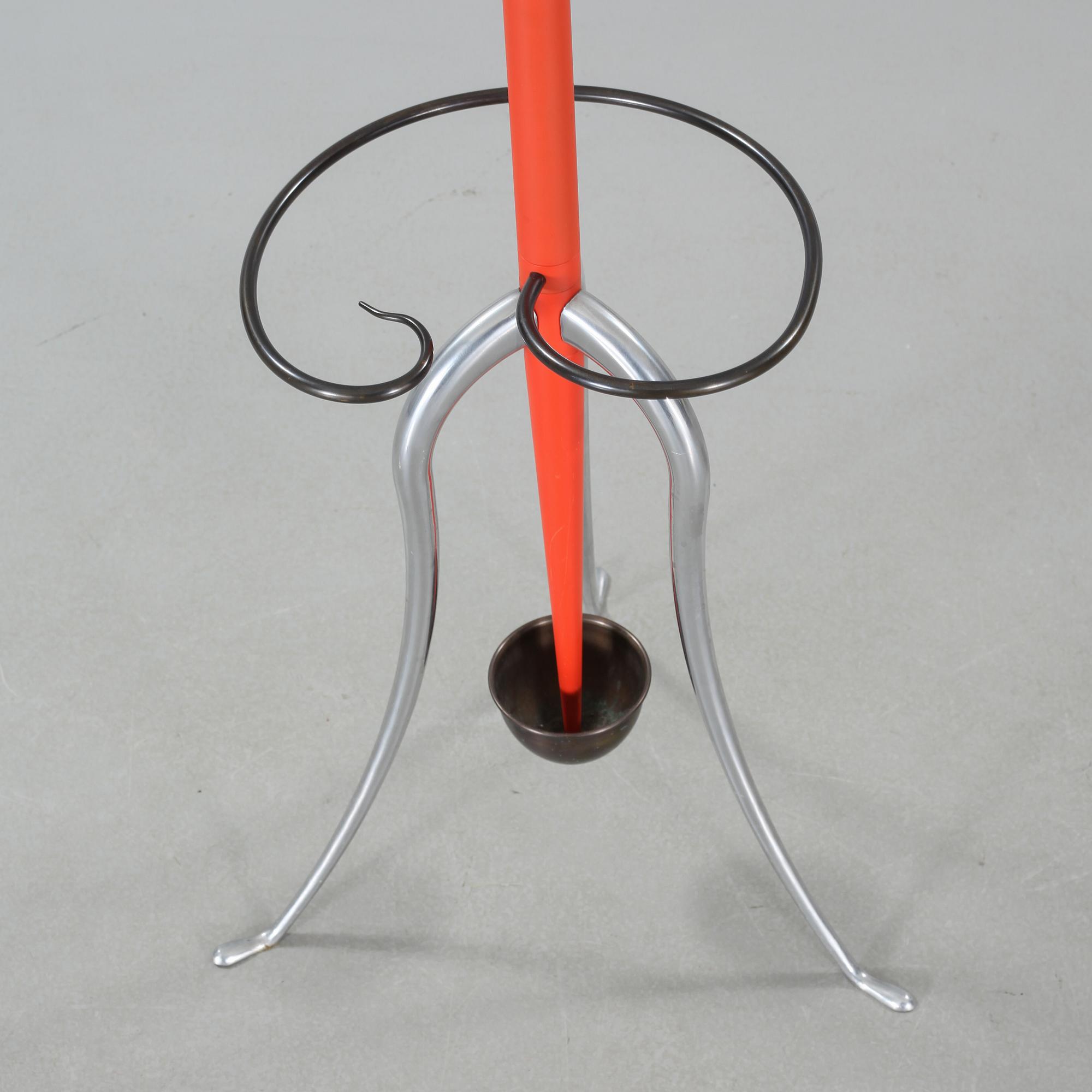 A late 20th century coat hanger.