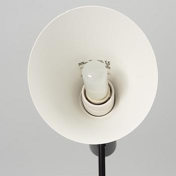 Arne Jacobsen, golvlampa, "AJ", Louis Poulsen, Danmark.