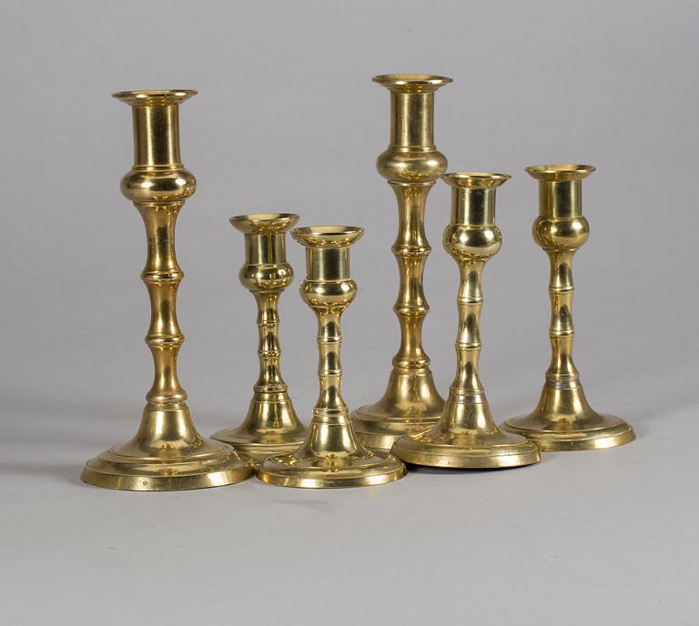 LJUSSTAKAR, tre par, mässing, omkring 1900.