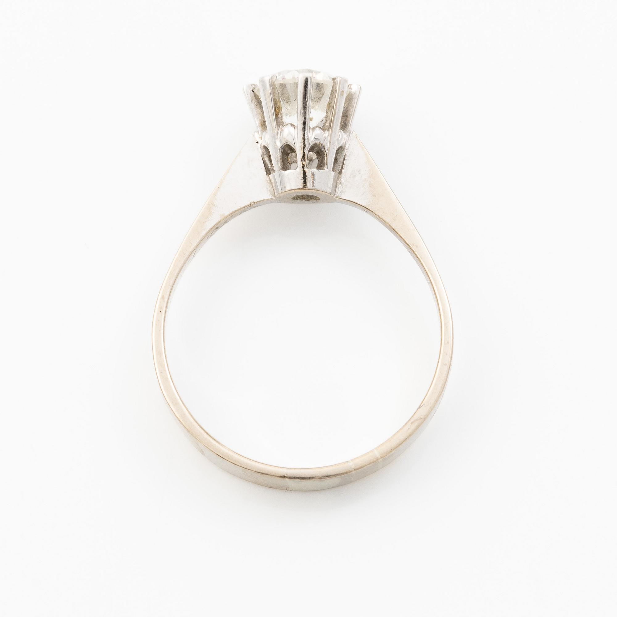 Ring, solitaire ring, 18K white gold with a brilliant-cut diamond approximately 1 ct.