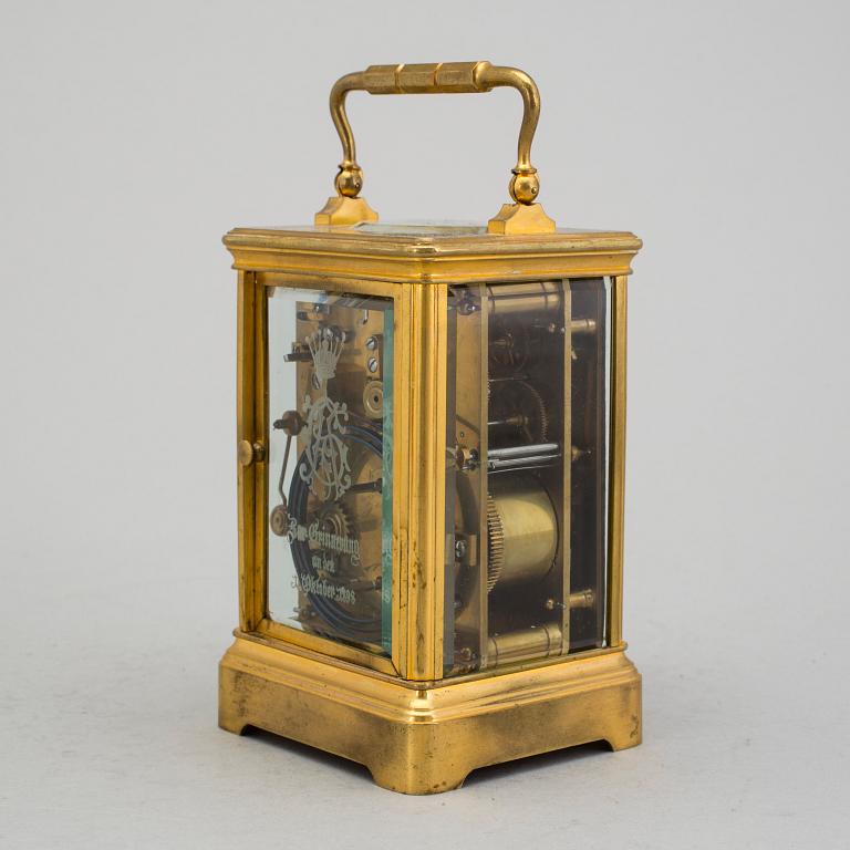 K. REINHOLDT & SOHN, Hofuhrmacher, Karlsruhe - Bordsur / Reseur, 90 x 140 x 80 mm.