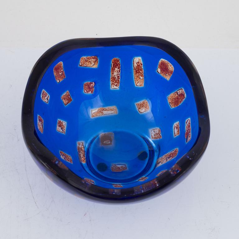 Sven Palmqvist, a 'Ravenna' glass bowl, Orrefors 1976.
