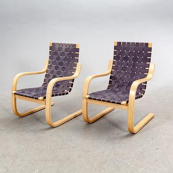 Alvar Aalto, fåtöljer ett par modellnr 406 Finland 2000-tal.