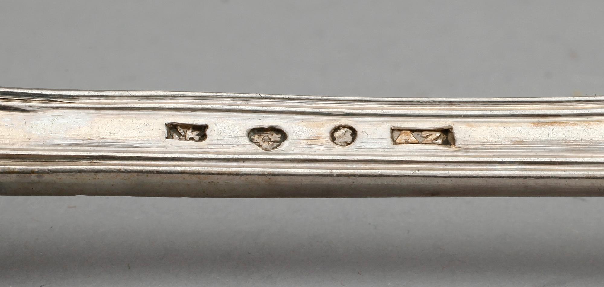 DESSERTSKEDAR, 13 delar, silver, bla Pehr och Adolf Zethelius, Stockholm, 1800-tal. Vikt: ca 539 gram.