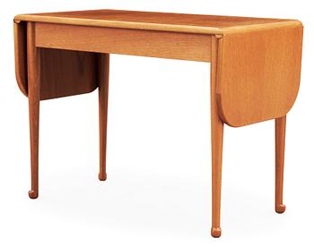 530. A Josef Frank mahogany table, Svenskt Tenn, model 1007.