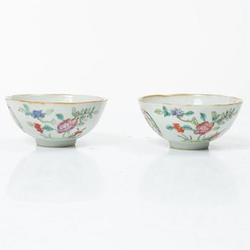 Skålar, sju stycken, porslin. Sen Qingdynasti, omkring 1900.