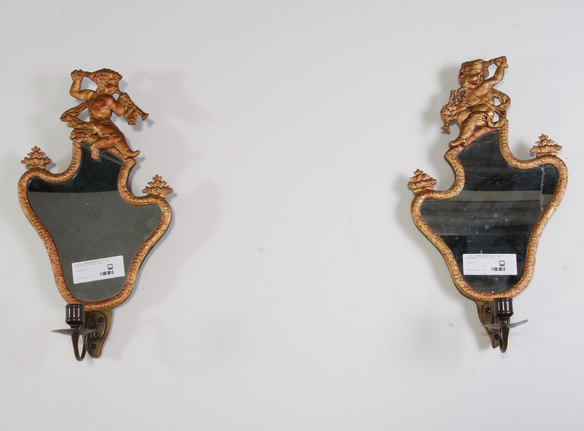 SPEGELLAMPETTER, ett par. Barockstil. För ett ljus.