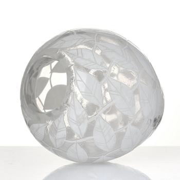Sven Erik Skawonius, a cameo glass vase, Kosta, Sweden, 1940s, model 182.