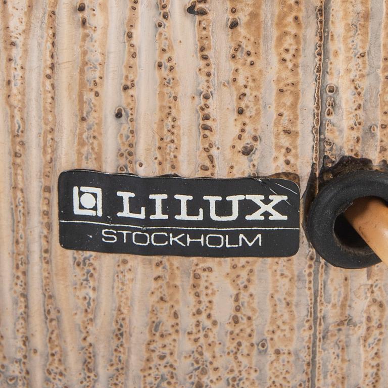 A glass table lamp by Timo Sarpaneva for Linux from the latter half of the 20th century.