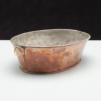 KUPARIVUOKIA, 2 kpl sekä KUPARIKATTILA, yksi leimattu Skultuna. 1800 ja 1900-luku.
