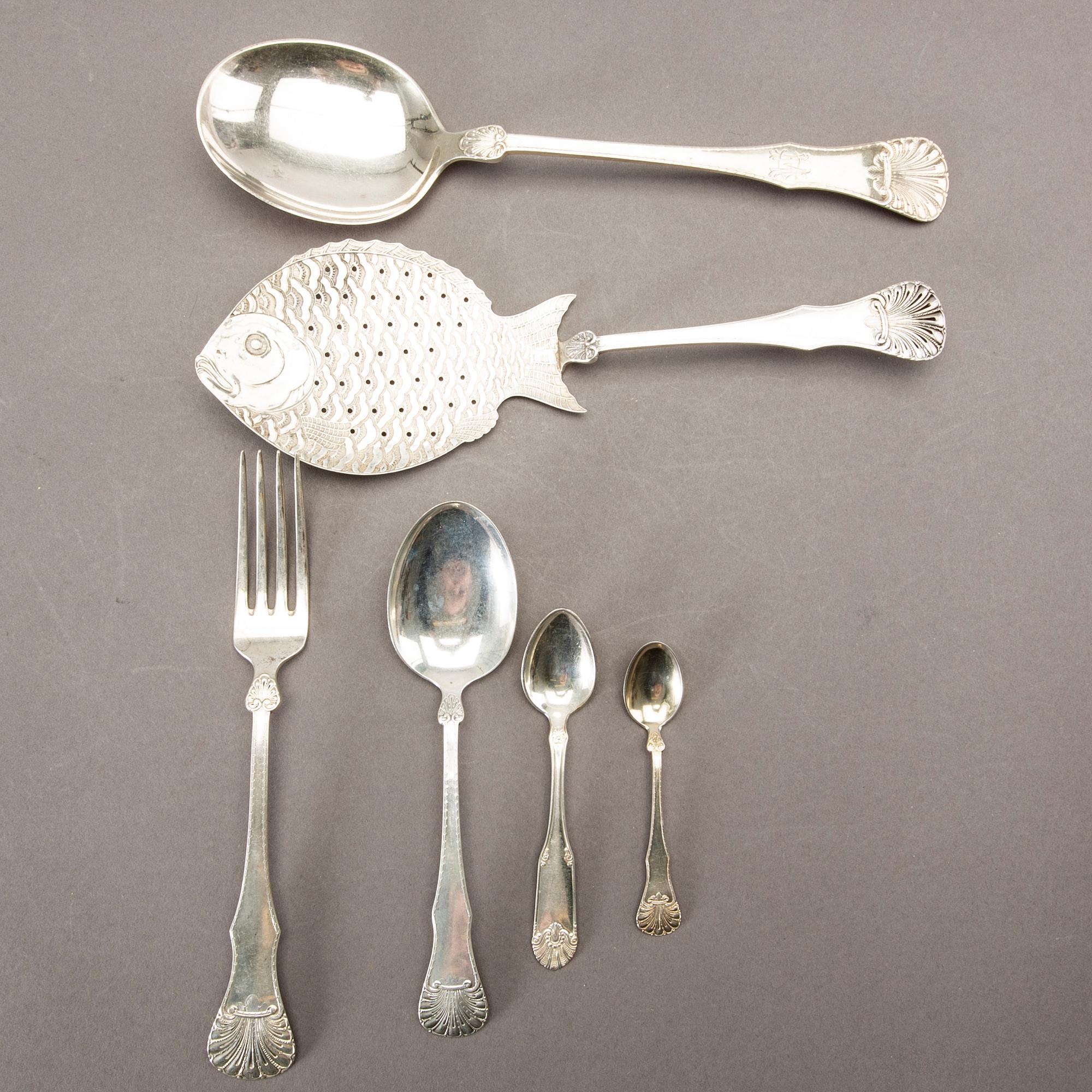 A Norwegian 20th century silver set of 48 pcs of cutlery mark of Oscar lassen total weight ca 1500 gr.