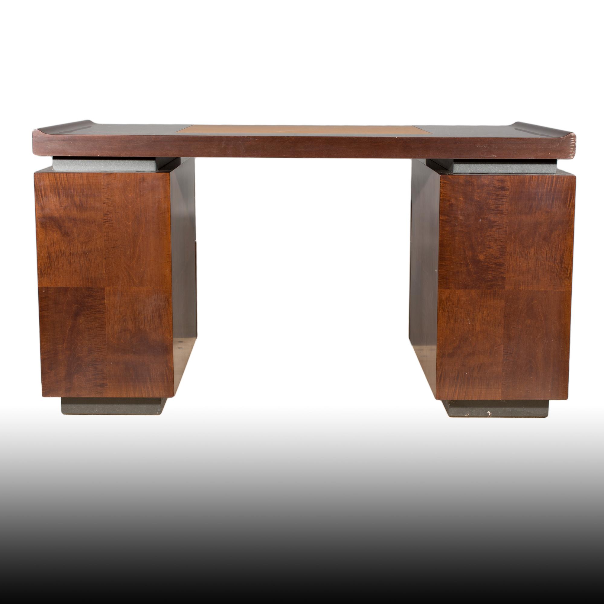 SKRIVBORD, "Princeton", Hugues Chevalier, Paris, 2000-tal.