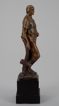 SKULPTUR, patinerad metall, signerad Müller, stämpelmärkt KKKE Wien, numrerad 136. 1900-talets första hälft.