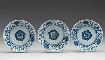 ASSIETTER, åtta stycken, porslin. Mingdynastin, Tianqi/Chongzhen (1621-44).