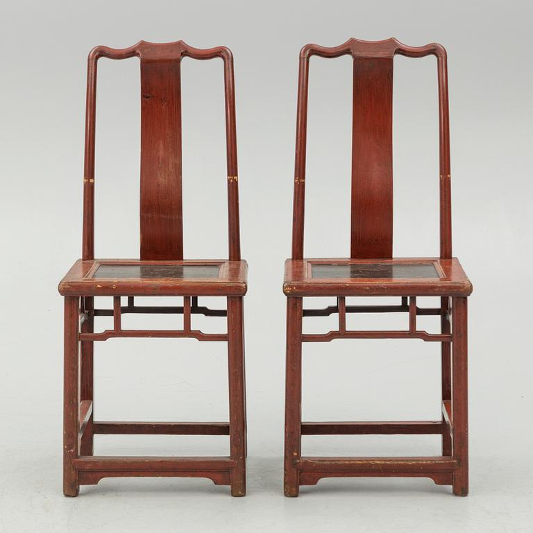 A Chinese desks and two 'Yoke-back' chairs, 20th Century.