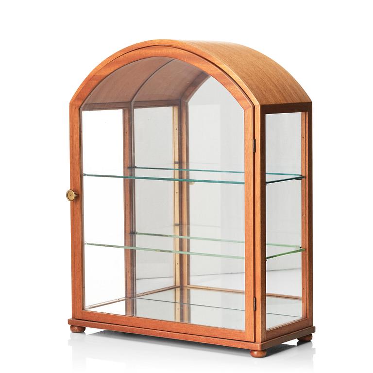Josef Frank, a 'model 2070' mahogany table showcase cabinet, Svenskt Tenn, Sweden, before 1985.