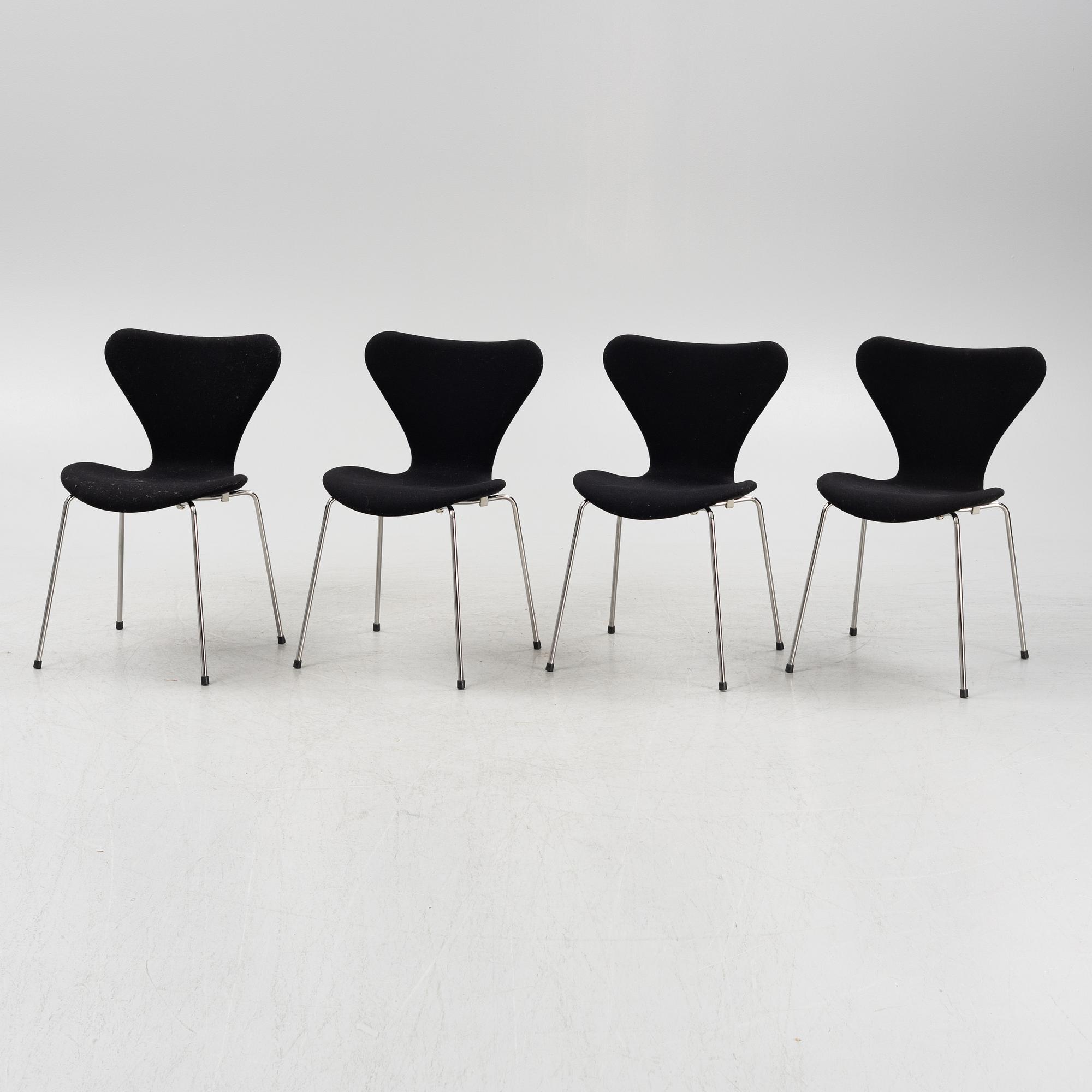 Arne Jacobsen, stolar, 4 st, "Sjuan", Fritz Hansen, 2000-tal.
