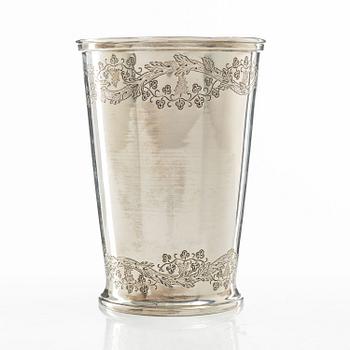 A silver beaker, mark Titulo and 916, Portugal 20th century.