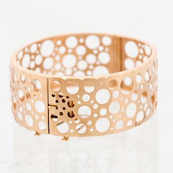LIISA VITALI BRACELET, 14K gold. Kultakeskus, Helsinki Finland 1972.