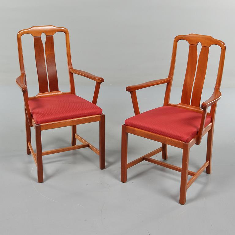 KARMSTOLAR, ett par, "Ambassadör", Carl Malmsten, Rydéns Interiör, tillverkade 1985.