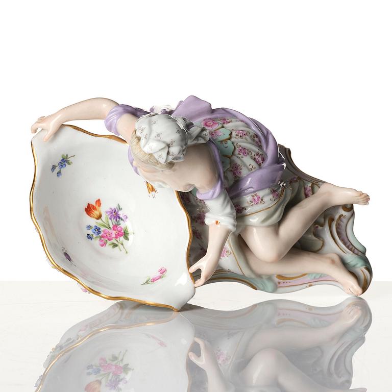 A pair of porcelain salt cellars, Meissen, Germany, late 19th century.