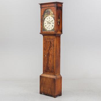 A GRANDFATHER CLOCK, England, first half of the 19th century.