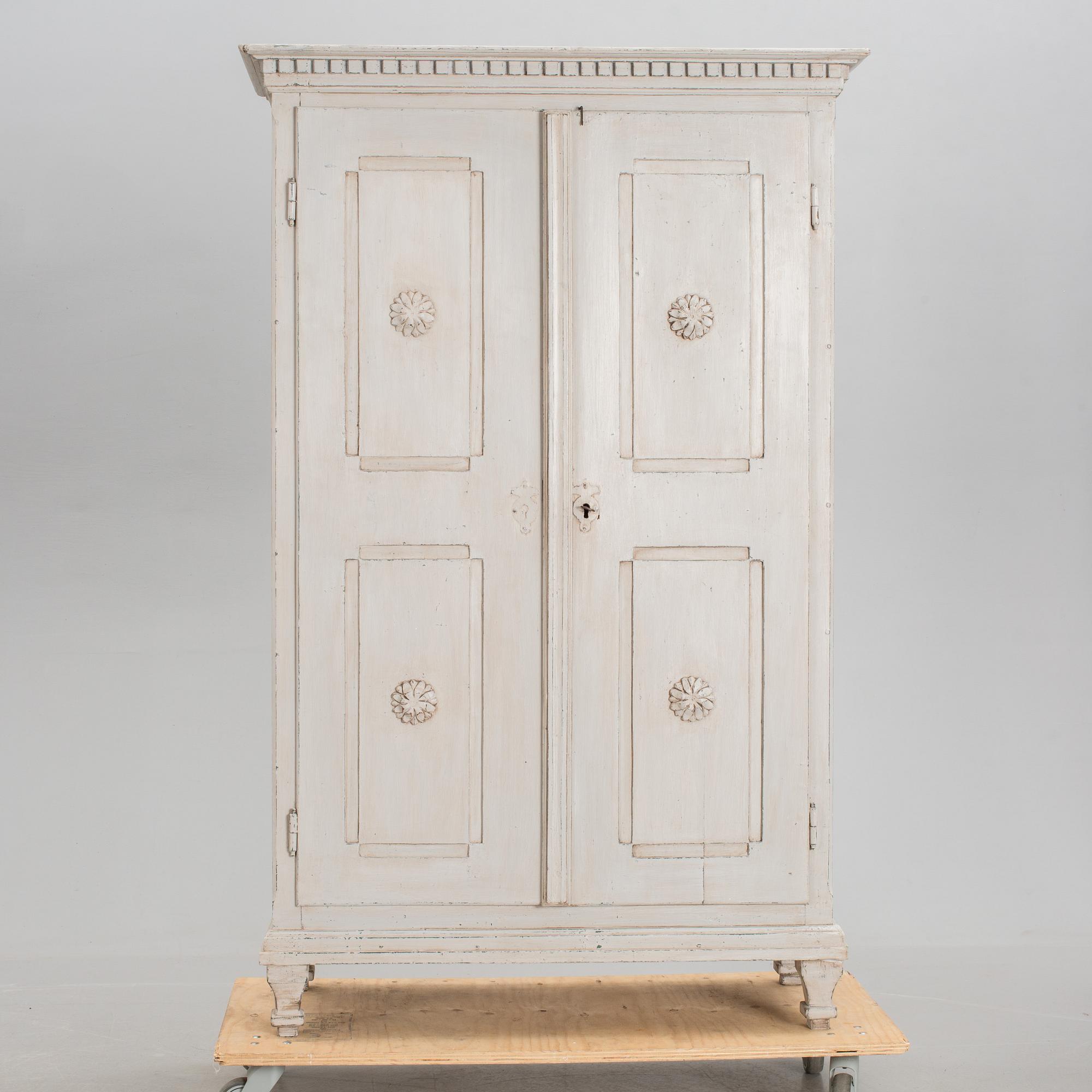 SKÅP, gustaviansk stil, 1800-talet.