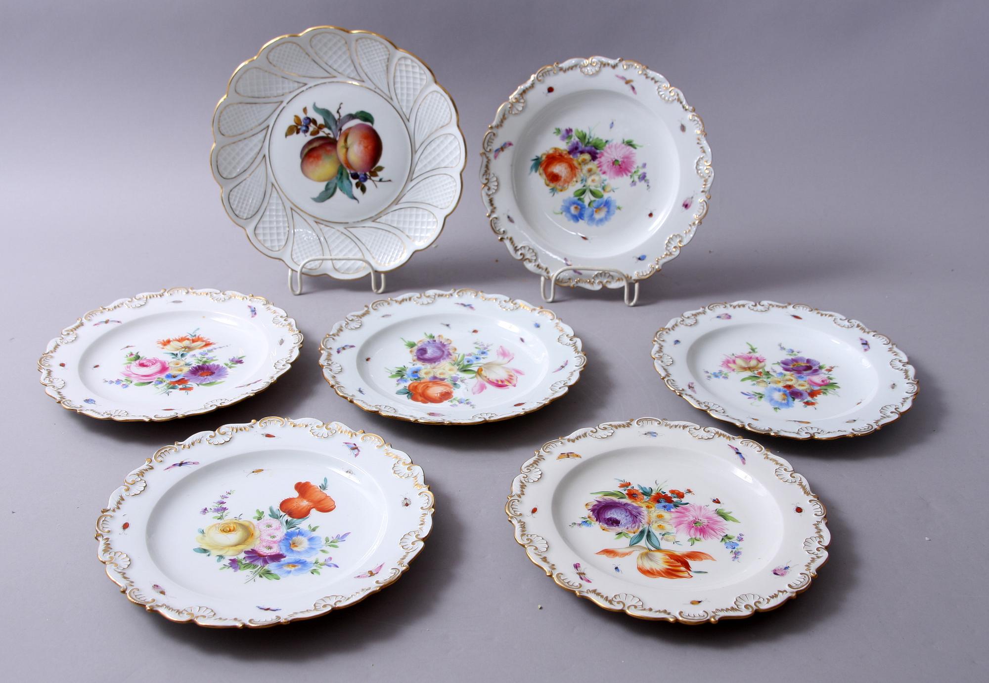 TALLRIKAR, 6+1 st, porslin, Meissen 1900-tal.