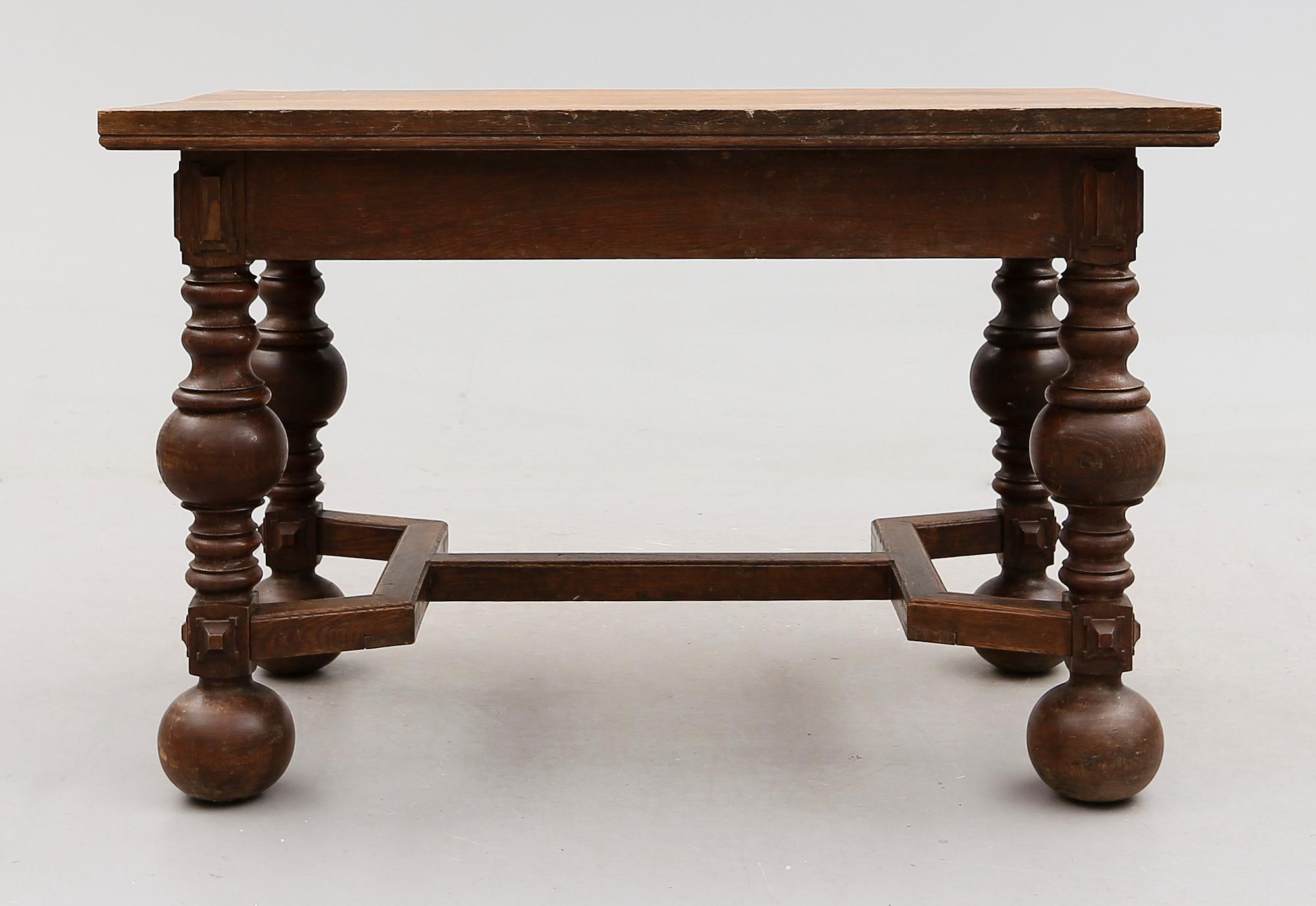 BORD, barockstil, omkring år 1900.