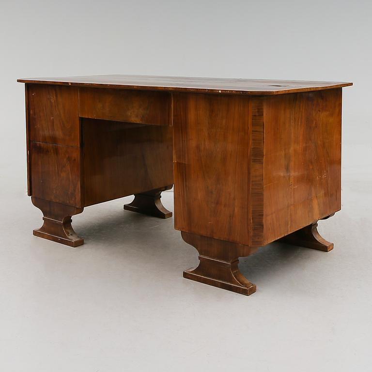 SKRIVBORD, 1800-talets andra hälft.