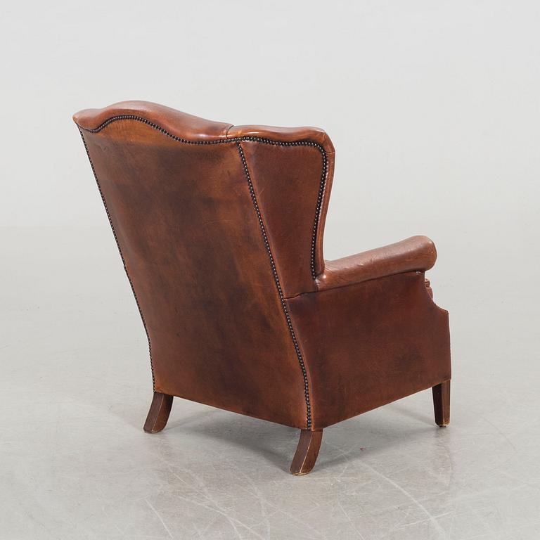 ÖRONLAPPSFÅTÖLJ, 1900-talets slut.