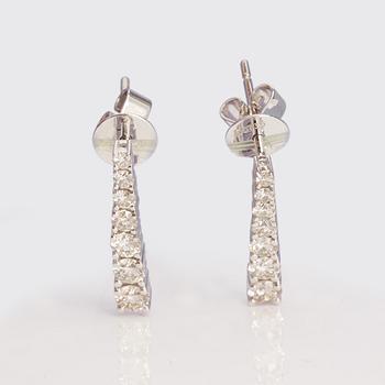 A pair of brilliant-cut diamond earrings ca 0.73 cts.