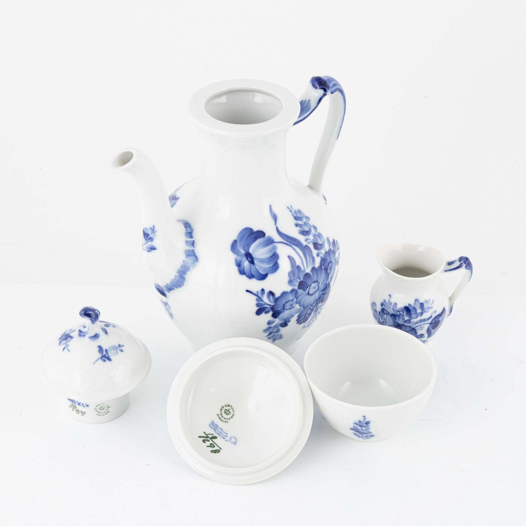 Royal Copenhagen, a 25-piece porcelain coffee service, Denmark.