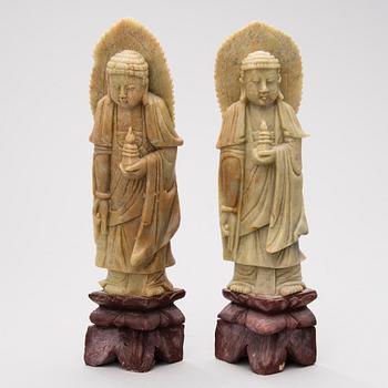 Five 20th Century Chinese soapstone figurines.