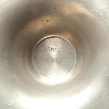 LJUSSTAKAR, SKÅL samt SKRIN, 4 delar, tenn, CGH, 1900-talets första hälft.