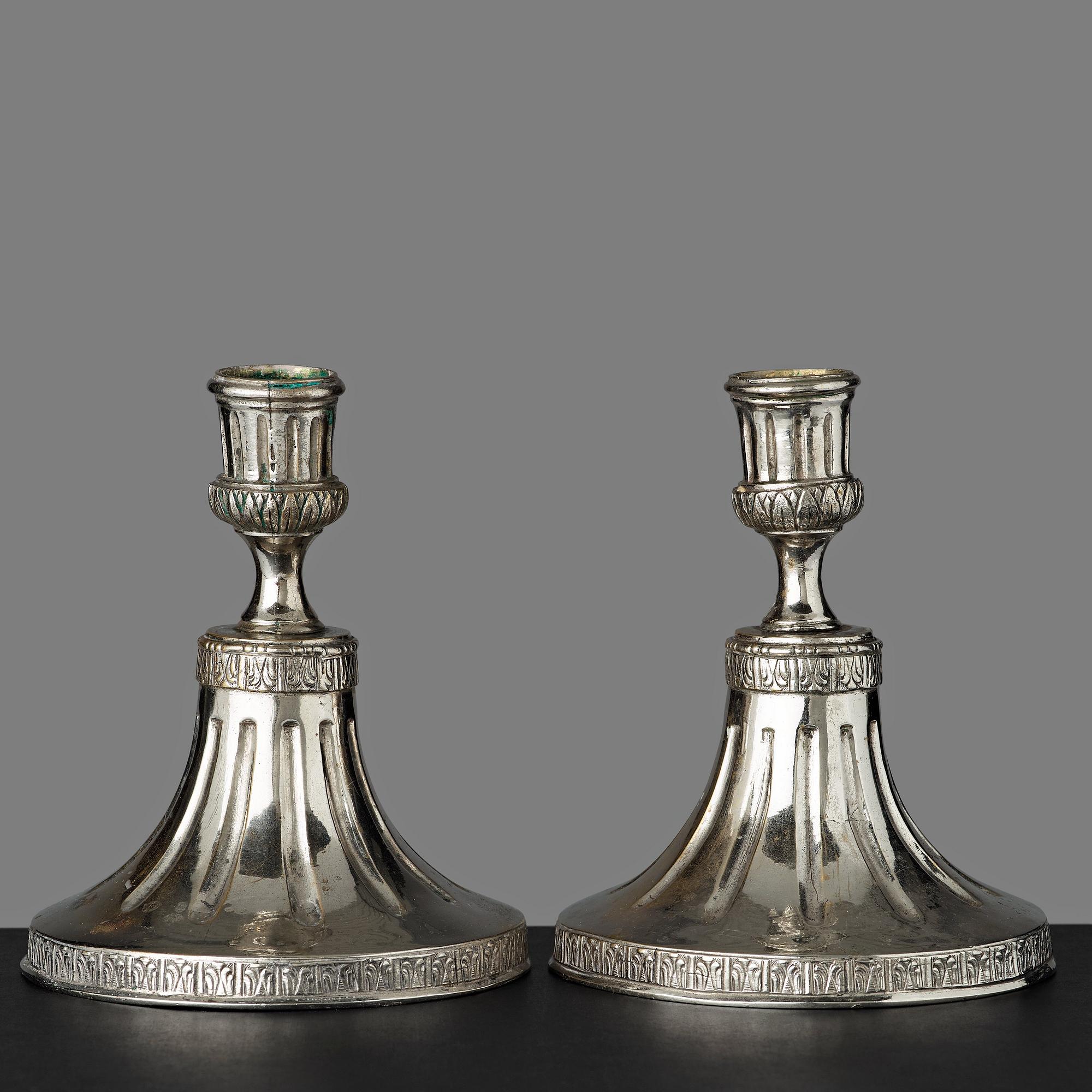 LJUSSTAKAR, ett par, gustavianska, 1700-talets slut.