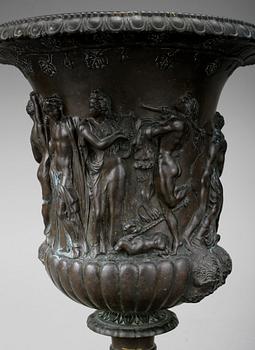 URNOR, ett par, metall, 1900-tal.