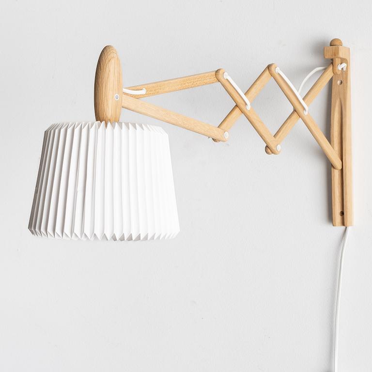 Erik Hansen, vägglampor, ett par, "Sax 223", Le Klint, Danmark.