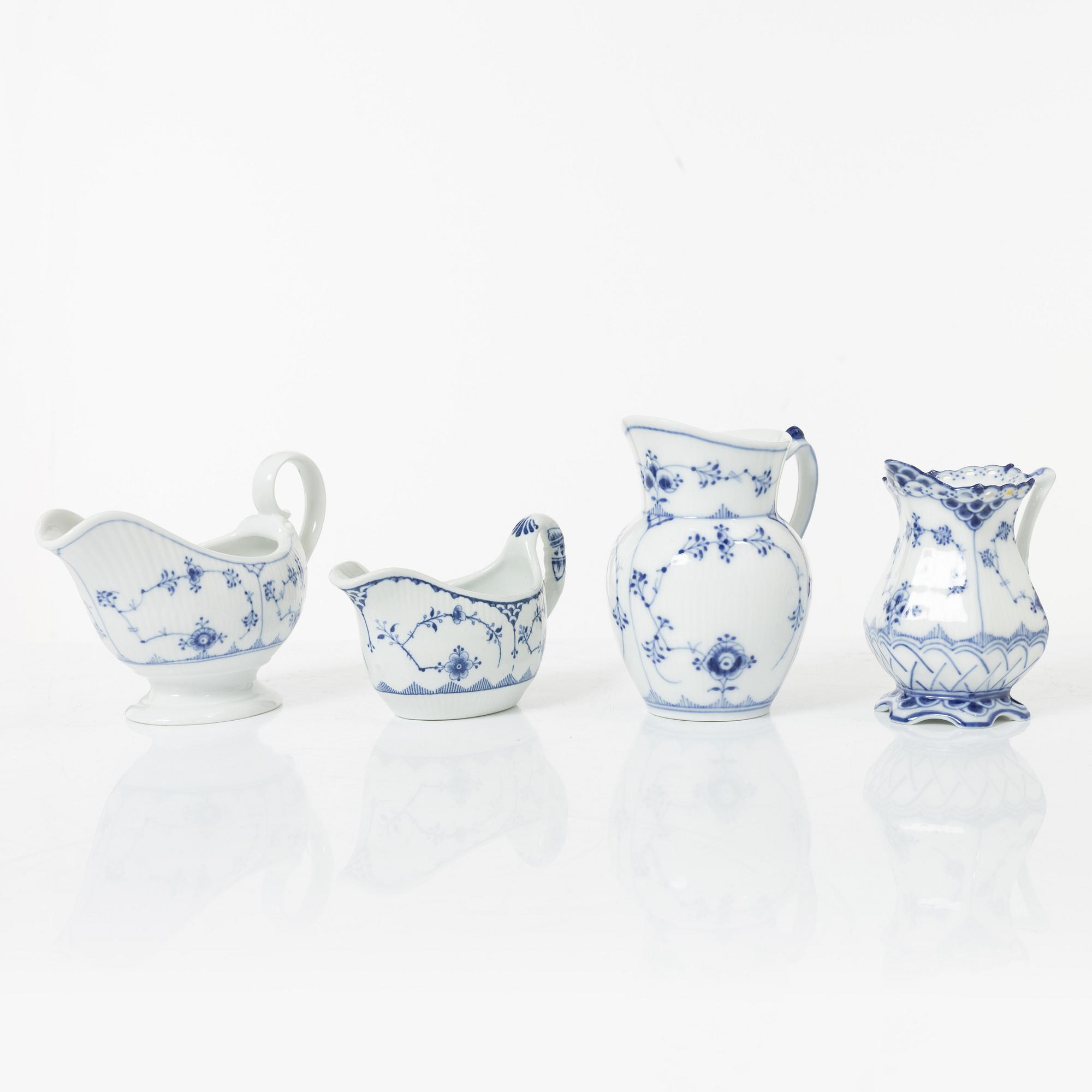 Royal Copenhagen, dinner and coffee service, 81 pcs, Blue Fluted, Full and Half Lace.