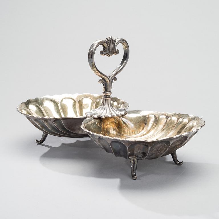 SERVERINGSSKÅL, silver, Ryssland, St.Petersburg ca 1900, Morosov, vikt 1276 g.
