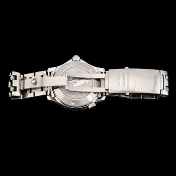 ARMBANDSUR, stål, Omega Seamaster Professional, enligt uppgift 2007.