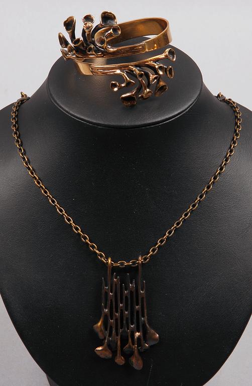 SMYCKESET, 8 delar, "KALEVALA".