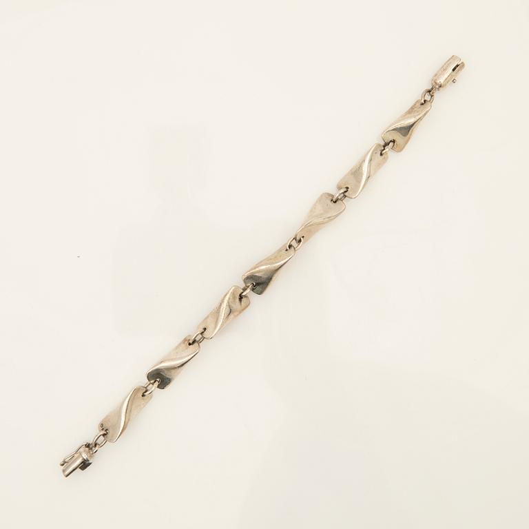 Georg Jensen, Bracelet, sterling silver, model 104B, Denmark.