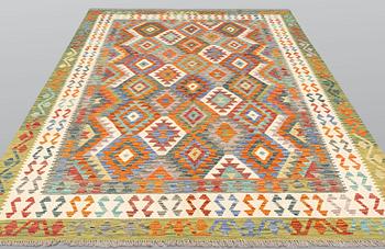 A carpet, Kilim, ca 294 x 199 cm.