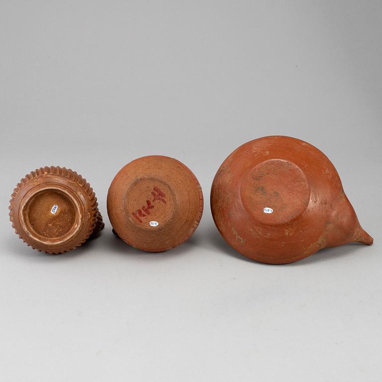 A group of three South East Asian kendis, 15th/16th Century.