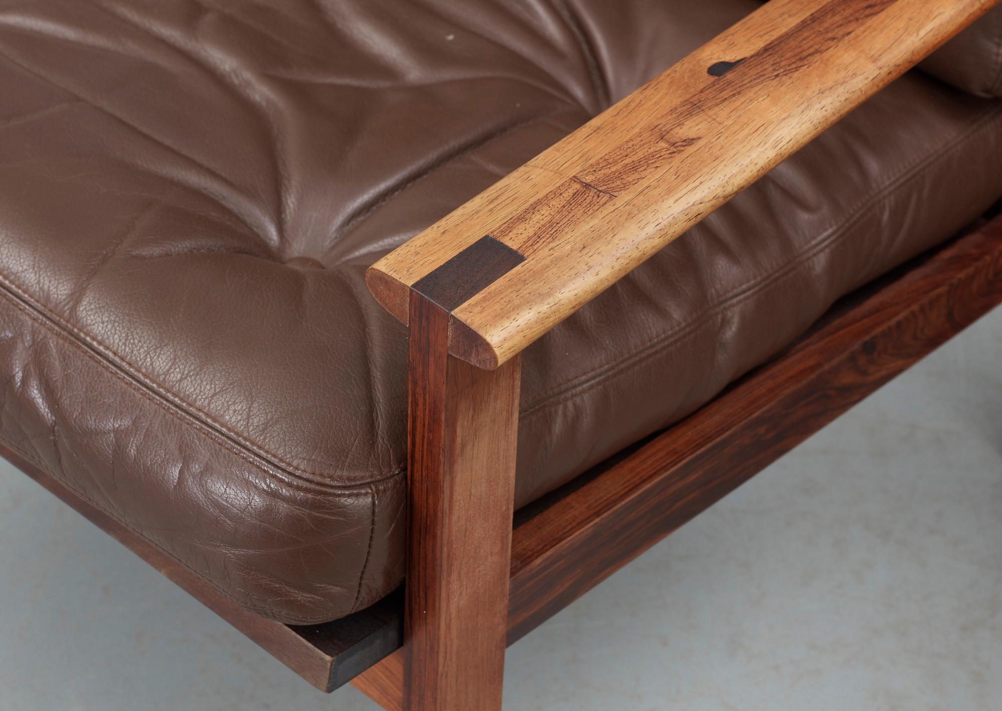 FÅTÖLJER, ett par, 1960/70-tal.