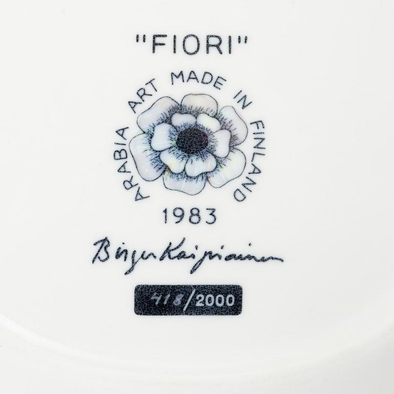 Birger Kaipiainen, Fat, "Fiori", keramik, märkt Birger Kaipiainen, Arabia art made in Finland 1983, 418/2000.